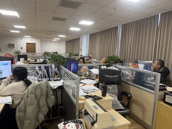 1月27財(cái)務(wù)部值班支付公司各種款項(xiàng)，特別是保證公司各項(xiàng)費(fèi)用及民工工資按時(shí)到賬。.png